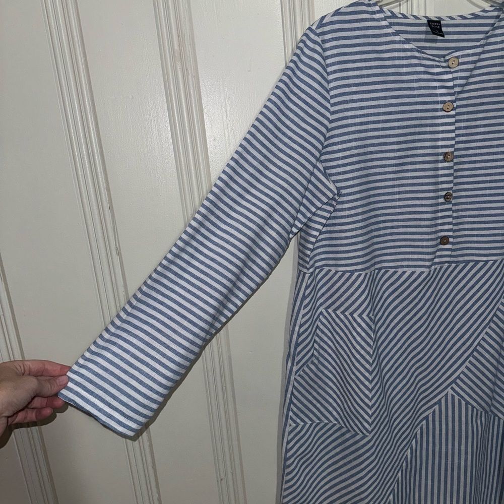 Blue and White Striped Emery Rose Knee Length Dress Size Large - Picture 6 of 7